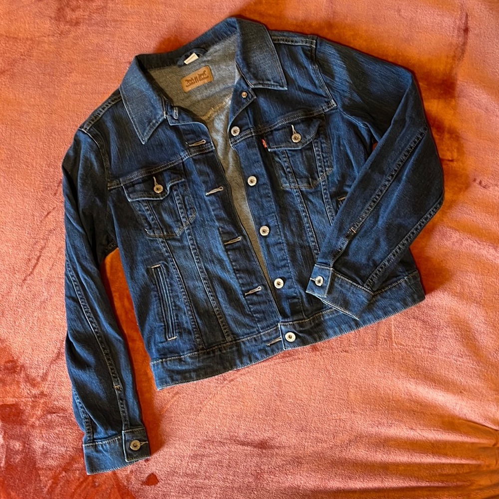 LEVIS JEAN JACKET!